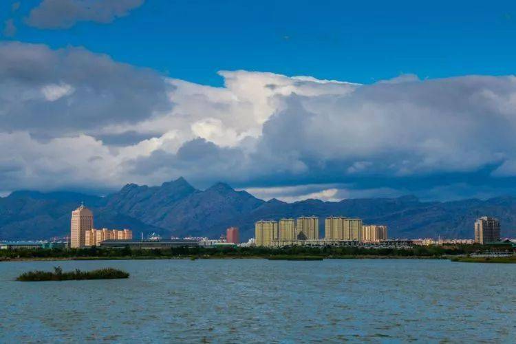 金色沙漠，宁夏舞台演绎坚定之光